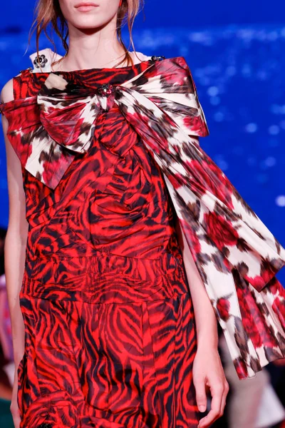 Look 17